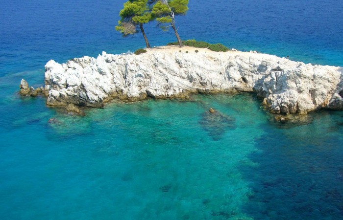 Sailing-in-Sporades-1